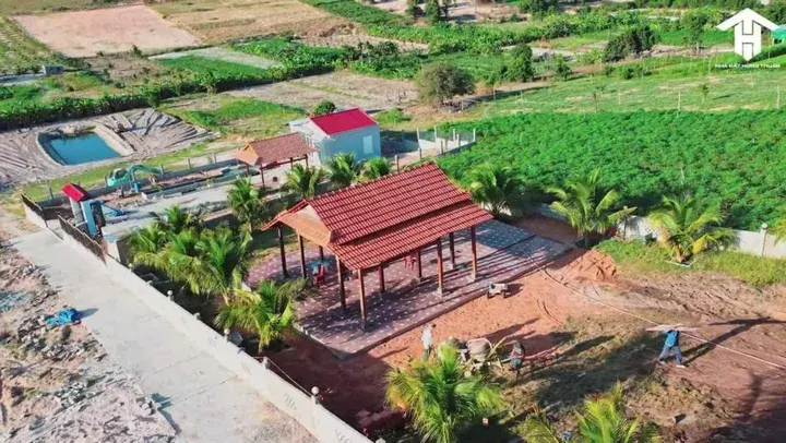 Bán 1000m2 đất mặt tiền 715 - view cao rất đẹp có sẵn căn nhà gỗ. LH: 097••••87