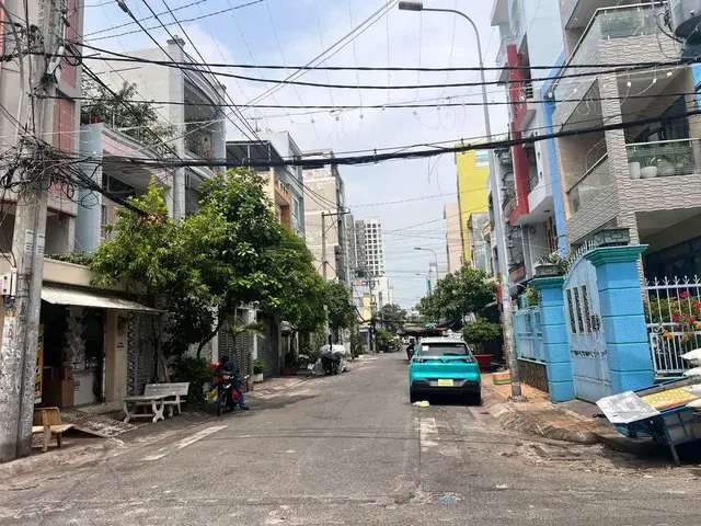 Mặt tiền Lê Thận, 80m2, 4PN, gần RichStar, ở và kinh doanh đỉnh