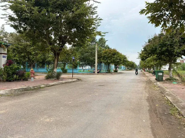 Bán đất 92.5m² full thổ cư ngang 6m giá 950 triệu tại Đường Nhựa Phường Tân Ngãi
