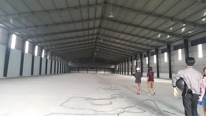 ✓ Xưởng thuê Hố Nai 3.Đồng Nai. DT xưởng: gần 5000m2. Giá thuê 299tr/tháng PCCC Vách tư. 2.550m² / 3.300m² / 2.100m² / 4.400m² / 2.800m² / 5.400m² / 3.500m² / 6.200m²