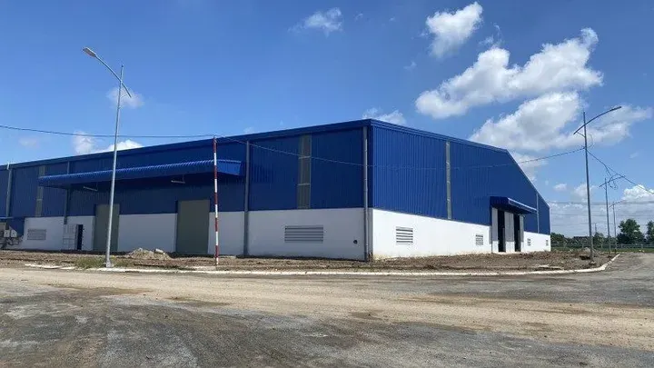 Cho thuê kho 3900m2 GẦN 2 KCN - AMATA Và Hố Nai 3 - Biên Hoà ĐN. 2.550m² / 3.300m² / 2.100m² / 4.400m² / 2.800m² / 5.400m² / 3.500m² / 6.200m²