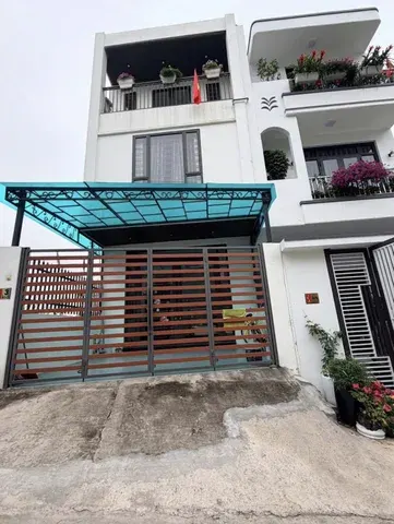 Bán nhà 3 tầng bãi cháy, trung tâm hạ long