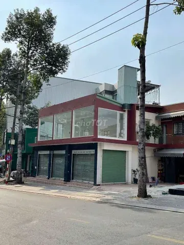MBKD phố thời trang yersin mở tiệm vàng ngã 6 TDM