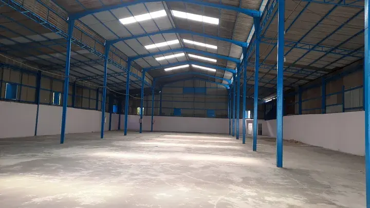 Nhà xưởng đường hà huy giáp, P.thạnh lộc cho thuê DT: 700M giá 42 triêu LH: 094••••29