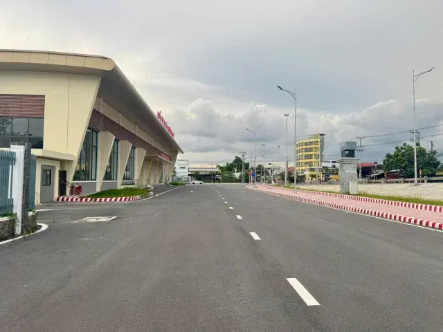 Bán đất 111.6m² có sẵn 91.4m² thổ cư ngang 5m giá 926 triệu tại Đường Phường 8 Phường Tân Hạnh