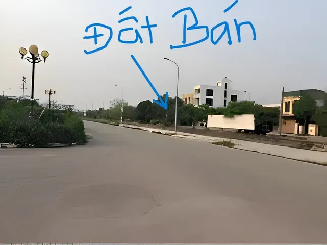 Tin được không, chỉ từ 200 triệu, sở hữu lô đất sát biển, ngay đường quốc lộ, KD sầm uất