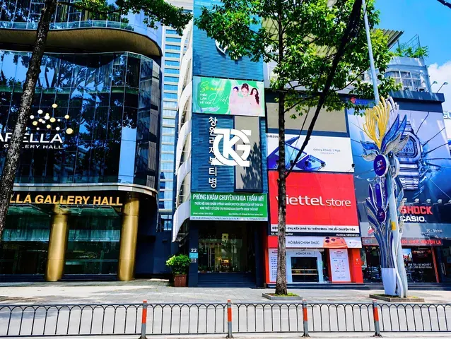 Cho Thuê Toà Nhà Mặt Tiền: 22 Đường 3/2 - Quận 10 - DTSD: 1.000m2