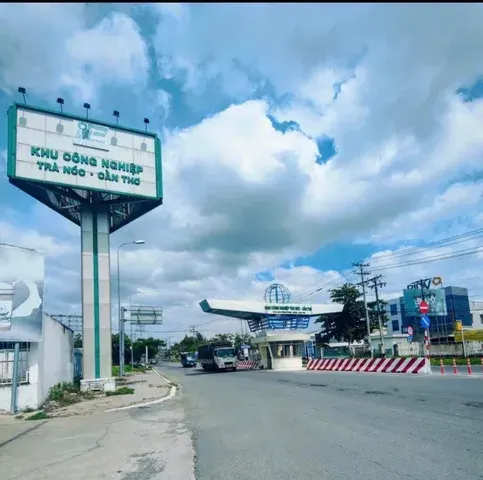 Bán Nhà riêng 141m² thổ cư 50m² giá 1.4 tỷ tại Đường Nguyễn Chí Thanh Phường Trà Nóc Quận Bình Thuỷ Cần Thơ