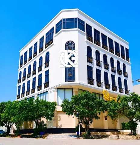 Cho Thuê Nhà GÓC 2MT: 144-146-148 Đường Số 11 + Đường Số 37 - Quận 2 - 15x20m, hầm, 5 tầng