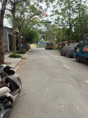 Chính chủ gửi bán đất phân lô vạn phúc thanh trì - DT 81M² - ô tô tránh - giá 5.5 tỷ