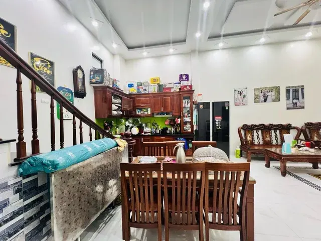 Trần quốc vượng - 55/61M² - 4 tầng - MT 4.5M - 4 PN khép kín - ô chờ thang máy - 20.5 tỷ