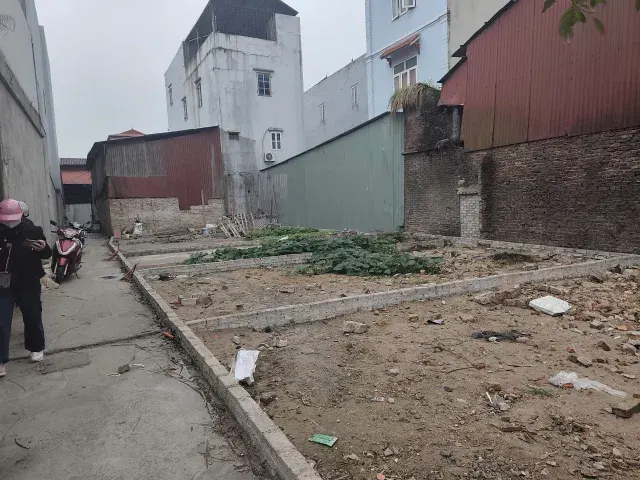 Bán đất Phố Me Phù Khê 42m2 đường thông ô tô giá chỉ hơn 1 tỷ. Lh 038••••22