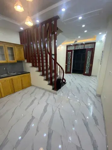 Cho Thuê Nhà Ngõ Hòa Bình - Yên Nghĩa - Hà Đông 37M² 4 Tầng 5 Ngủ - Full Nội Thất - Giá Thuê 9tr