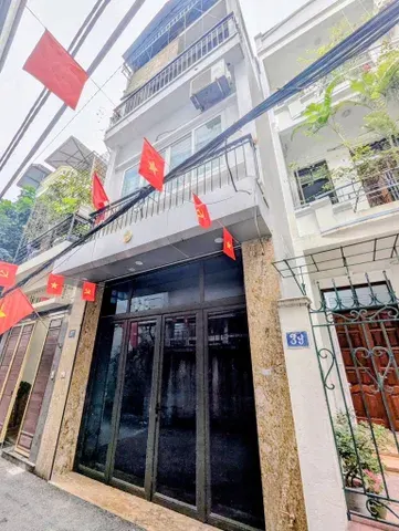 Thanh Xuân, 70m2 x 3 tầng- ô tô đỗ cửa - 3 ngủ- gần ngã tư.