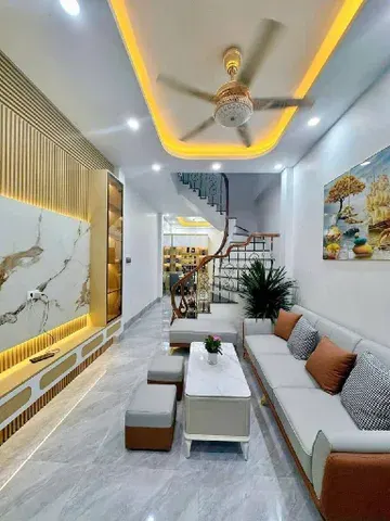 Bán nhà Khương Hạ – Giá 15.2 tỷ – DT 50m² x 5 tầng – Gara 7 chỗ, 10m ra hồ, Full nội thất VIP