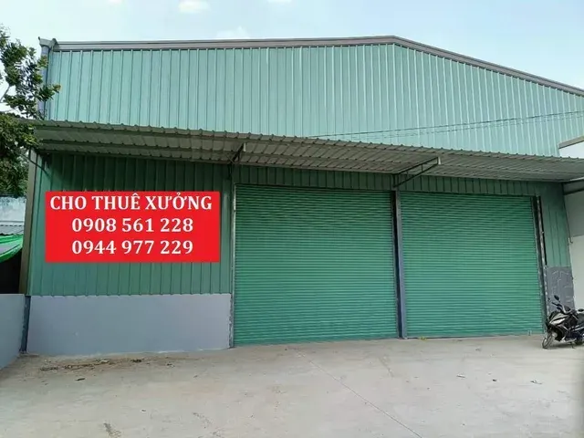 Nhà xưởng cho thuê đường trịnh thị miếng xã thới tam thôn hoc môn DT: 700M giá 50 triêu LH: 090••••28