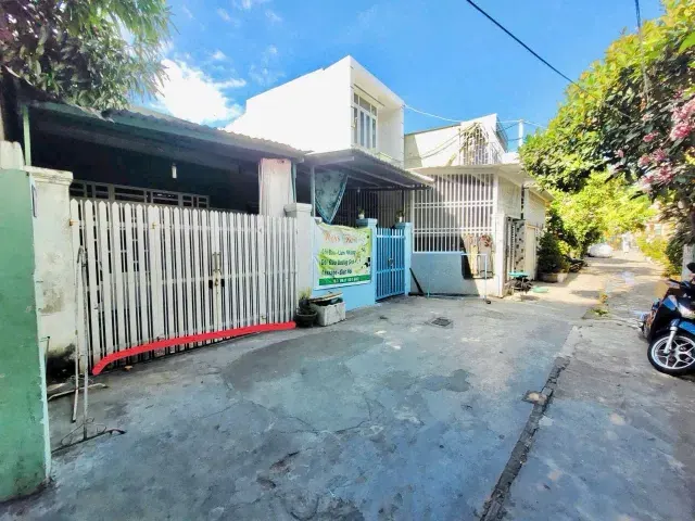 Bán Nhà riêng 68m2 có sẵn 68 m2 thổ cư giá 5 tỷ 250tr - Hẻm Ô Tô Đường Biển Trần Phú Phường Vĩnh Nguyên Thành phố Nha Trang Khánh Hòa