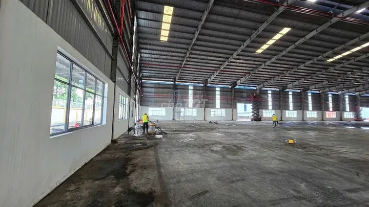 Cho Thuê Xưởng 2800m2 + 3700m2 Tân Uyên , PCCC tự động ,Giấy tờ đầy đủ