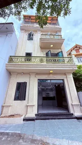 Bán đất 50 m2 có nhà 4 tầng full nội thất mới tại Thuỷ Đường , đường thông.l/h:076••••90 e Thúy