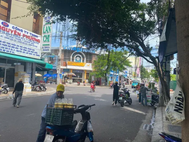 Bán Nhà riêng 74.9m2 có sẵn 74.9 m2 thổ cư giá 12.5 tỷ tại Đường Trường Sa Phường Phước Long Thành phố Nha Trang Khánh Hòa