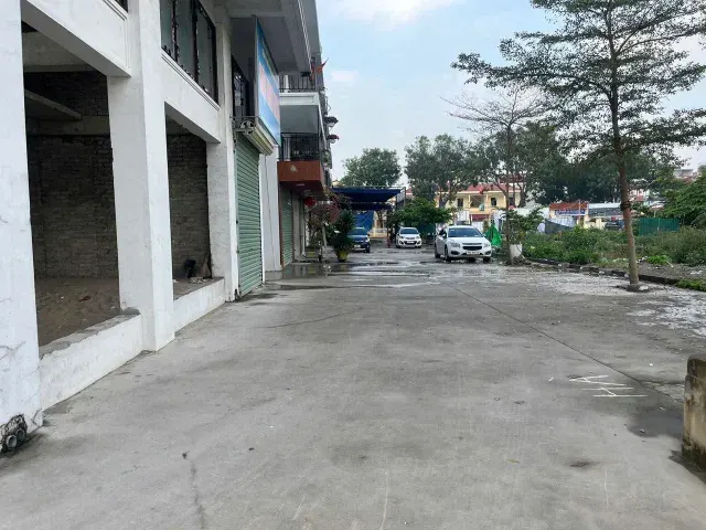Bán Kiot 3 Tầng Chợ Phương Liễu, Quế Võ, Mt 4.1m Dt 50m2 Giá 3.5 Tỷ, lh 039••••69