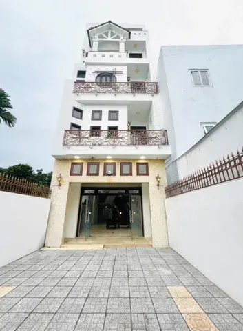 Cho thuê nhà 4 lầu – có thang máy – gần TTTM cái khế cần thơ