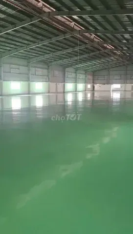 Cho Thuê Xưởng 2700m2 + 3000m2 Tân Uyên , PCCC tự động ,Giấy tờ đầy đủ