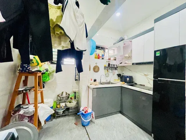 Bán nhà ngay trung tâm Miếu Hai Xã - Sau 1 nhà mặt đường - 3 bước ra chợ - Chỉ hơn 2,5tỷ