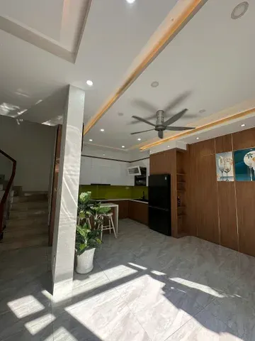 Bưng Ông Thoàn - nhà đẹp 3,5 tầng - view thoáng - góc 2 mặt tiền, sổ hồng, giá 17,6 tỷ
