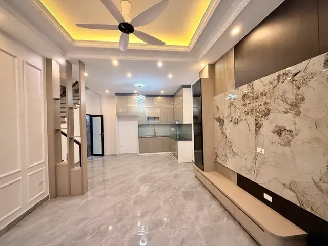 Bán nhà xây đẹp Miếu Hai Xã - Thiết kế hiện đại - Ngõ rộng - Giá 3,5 tỷ