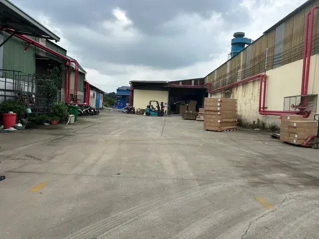 Cho thuê 1000 m2 xưởng Thuận An , Gần KCN VSIP 1 , PCCC Tự động gia 85 tr / tháng