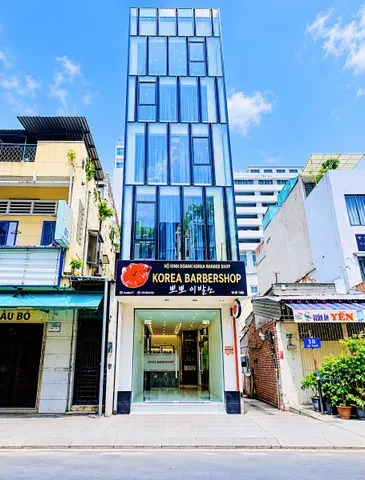 Cho Thuê Nhà GÓC 2MT: 1B Đề Thám - Quận 1 - 4.7x11m, 6 tầng, thang máy