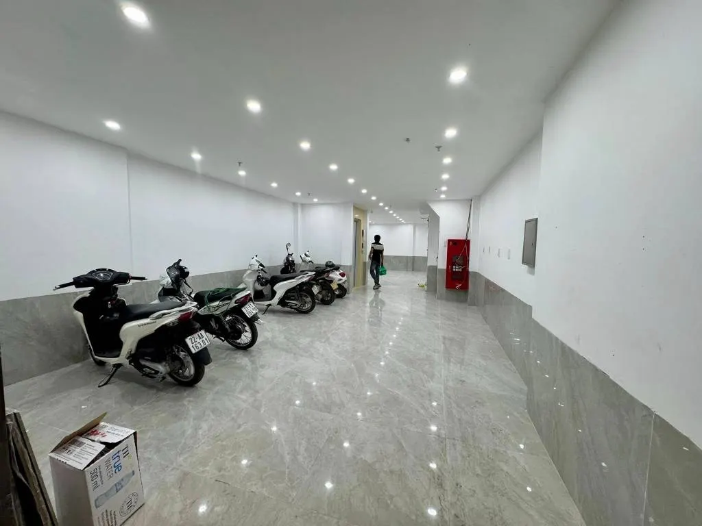 Bán tòa chdv đường láng, đống đa, 100m2, xây 7 tầng thang máy, 22 phòng khép kín