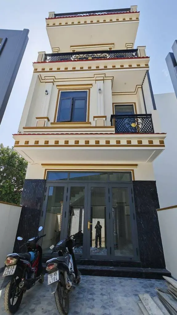 Bán nhà vĩnh thạnh nha trang 80m² 3 tầng 3pn đường ô tô sổ hoàn công, giá 4,79 tỷ
