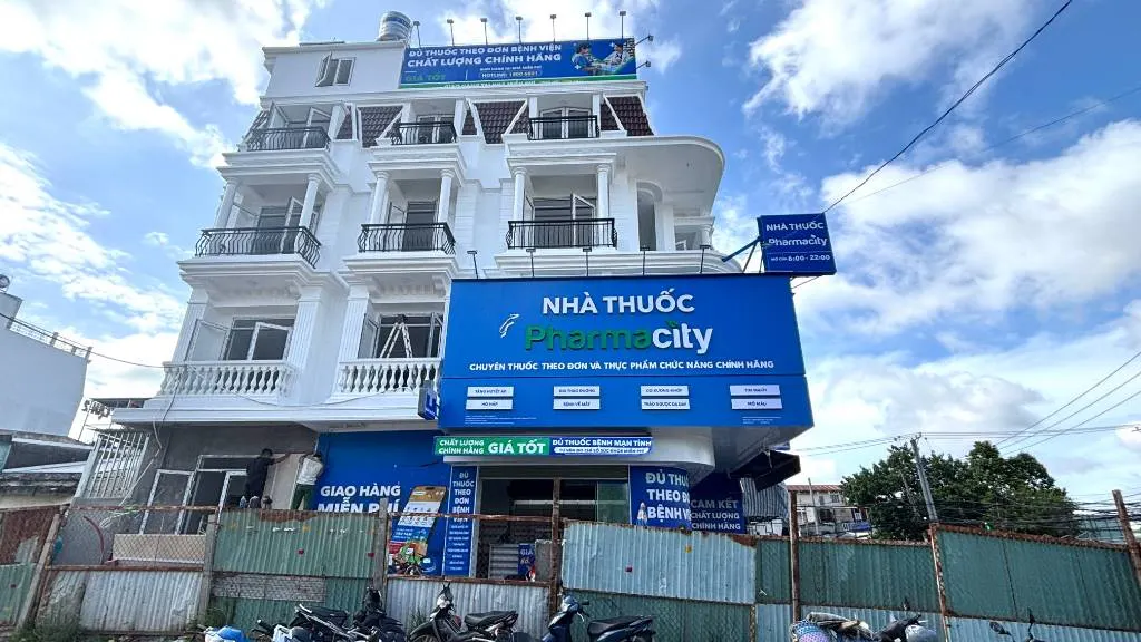 Bán nhà phố thương mại góc 2 mặt tiền đường số 4, trực diện chợ cái vồn, giá 8.8 tỷ