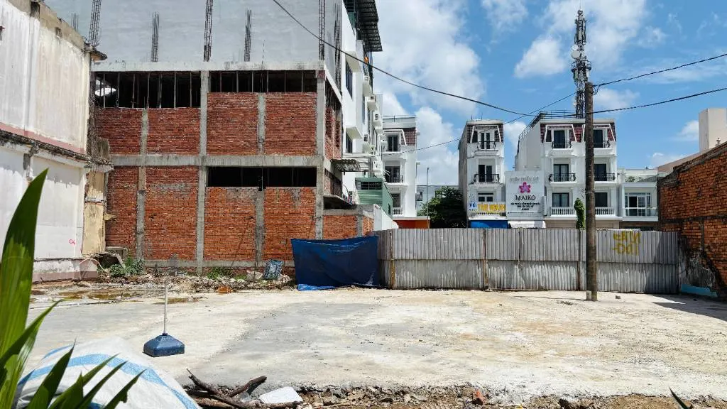 Bán đất nền thổ cư đường ngô quyền, ngay chợ cái vồn, mặt tiền hẻm thông giá 2.5 tỷ