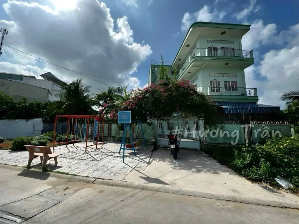 Bán nhà hẻm 1 lý tự trọng, ninh kiều, 384m2 odt, bên hông công viên, thu nhập 20tr, giá 16,5 tỷ
