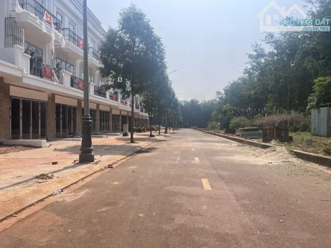 Bán nhà phố khu đô thị ân phú dãy LK2-19, giá 5.89 tỷ, P tân an
