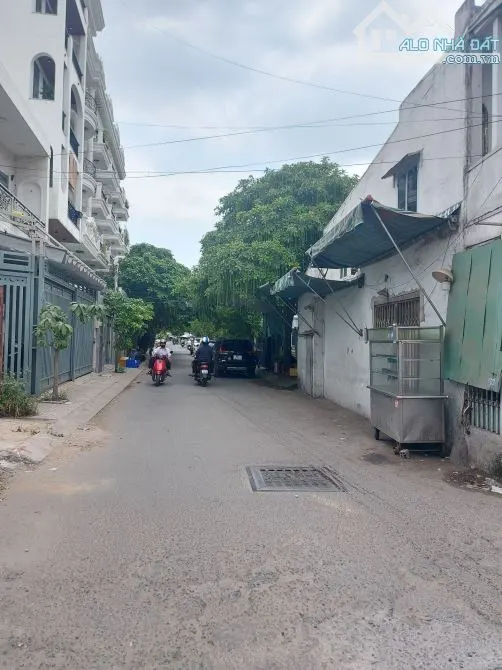 Bán nhà 3 tầng - 95M² ngang 5M - đường 8M thông bàn cờ – khu phân lô lê đức thọ, an hội tâ