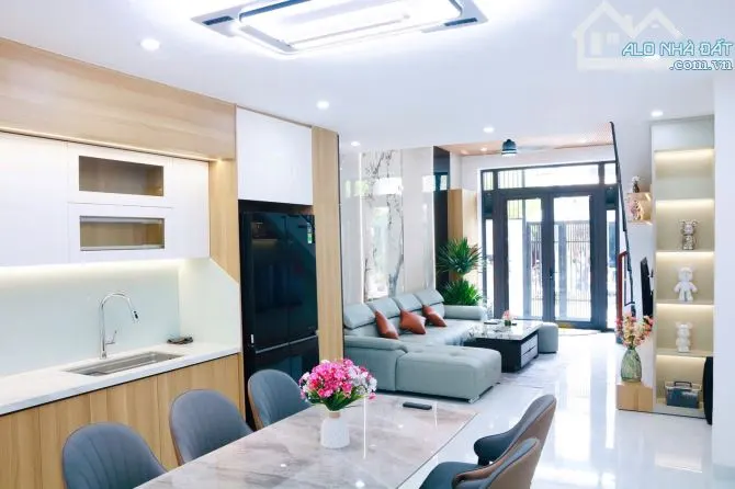 Cần bán nhà 2 tầng mới hiện đại đường hoa lư