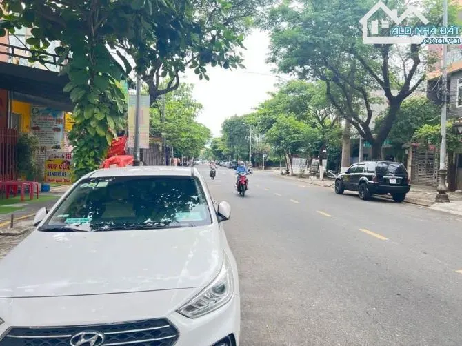 Bán đất đường ( 10m5) Khúc Hạo – Gần Hồ Sĩ Tân. DT 125M2 – Giá 125m2 – Giá 9.9 TỶ TL.