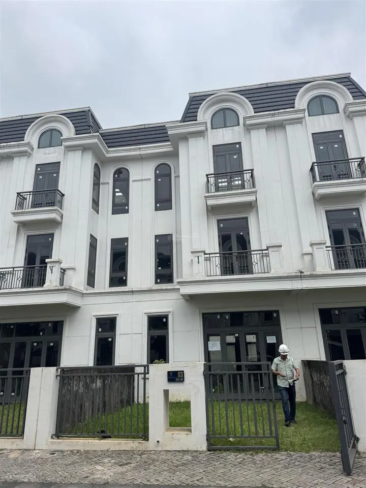 Chính chủ bán liền kề crown villas tn tặng gói thiết kế nội thất khi giao dịch