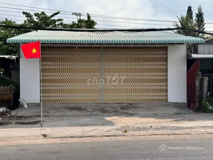 Cho thuê Kho 200 m2 mặt tiền Ô Môn 10 triệu