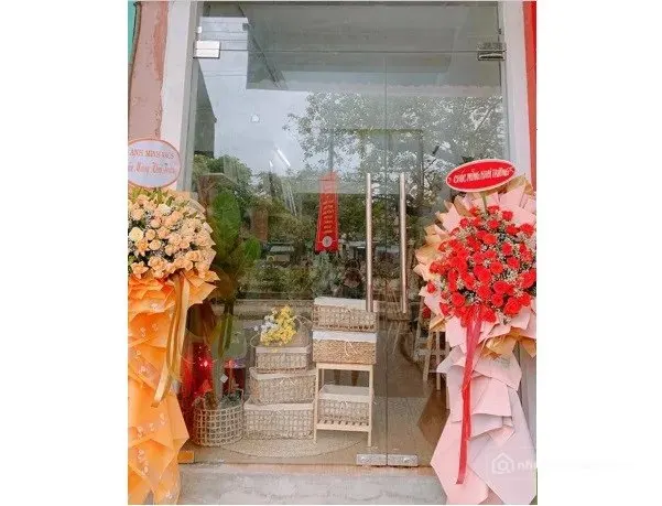 Cho thuê MBKD vị trí đẹp đầu đường Huỳnh Thúc Kháng (P.Đông