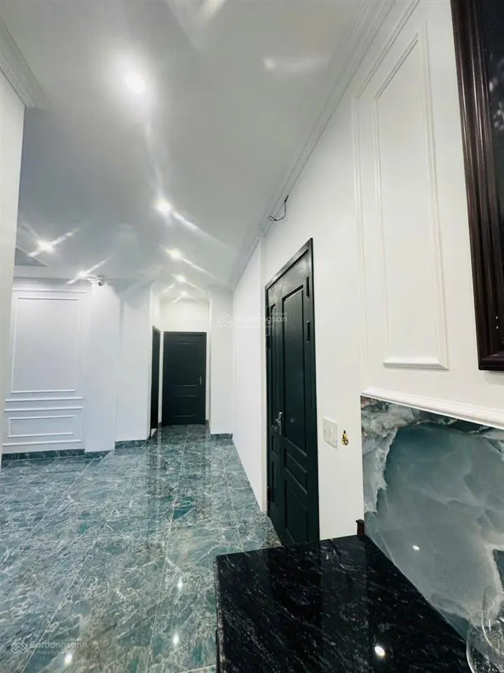 Chính chủ bán khách sạn 6 tầng, khu du lịch cao cấp ao tiên vân đồn 56 tỷ