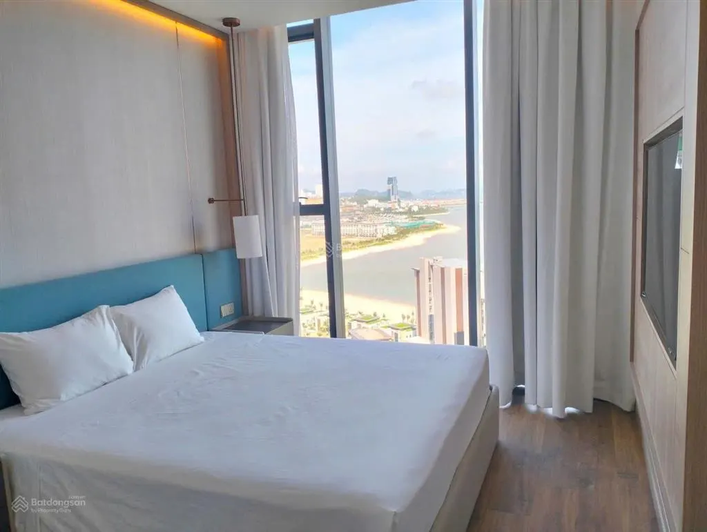 View trực diện biển giá 2 tỷ 830 bao phí căn hộ a la carte hạ long bay tòa b