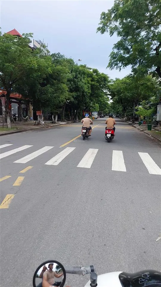 Nhà 3 tầng khúc hạo đường 10m5 sầm uất sơn trà đẹp rẻ mới