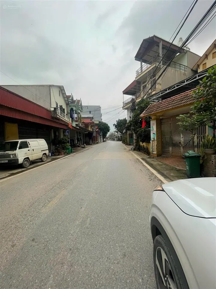Bán mảnh đất 60m trục chính thôn hoàng trạch, xã mễ sở giá 4.1 tỷ bao phí