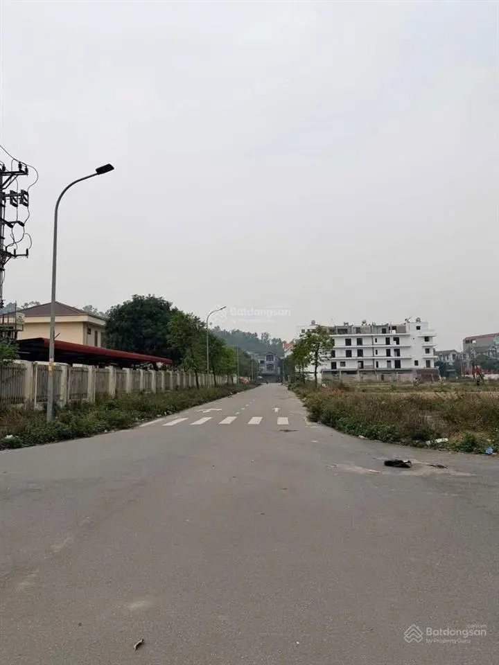 Chính chủ gửi bán lô đất đẹp sau lưng uỷ ban xã phật tích