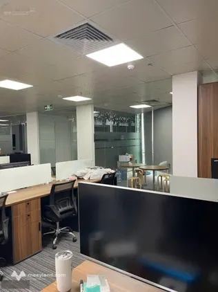 Nhanh tay chốt ngay VP 160m² tại tòa Viwaseen, ngăn sẵn nhiều phòng full nội thất